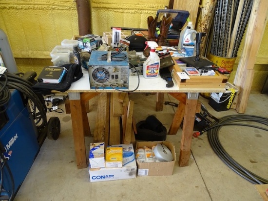 CONTENTS OF TABLE INCLUDING BOOTS, REFRIGERANT RECOVERY MACHINE, CONDUIT BENDER;