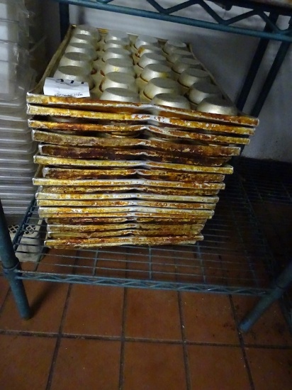 18-HOLE MUFFIN PANS (X18)