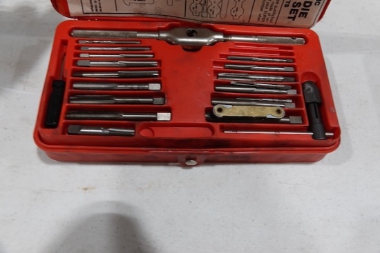 Mac Tools Metric Tap & Die Super Set No.8017ts