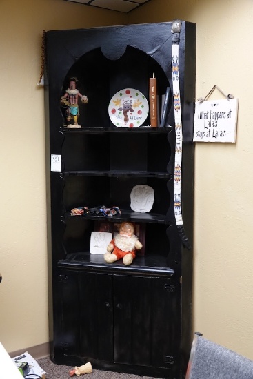 WOODEN CORNER SHELF (NO CONTENTS)