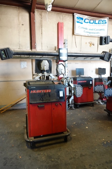 HUNTER WA140 ALIGNMENT MACHINE W/TOWER & CAMERA BAR