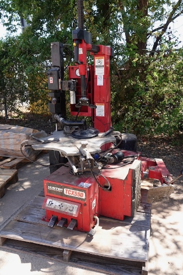 HUNTER TCX 550 TIRE MACHINE
