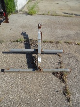 LIFTING APPARATUS
