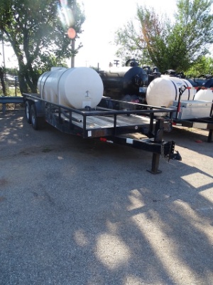 Heavy-Duty Tandem Axel Max Trailer W/1,000-Gallon Water Tank.