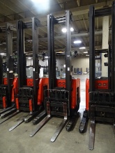 2016 RAYMOND STAND-UP ELECTRIC DOUBLE DEEP REACH FORKLIFT MODEL #750DR32TT