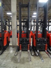2013 RAYMOND STAND-UP ELECTRIC DOUBLE REACH FORKLIFT MODEL #750-R45TT