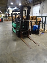MITSUBISHI PROPANE SET DOWN FORKLIFT MODEL # FGC25K W/ 16,090HR NO PROPANE TANK, SMOKING
