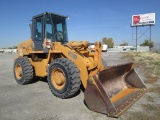 CASE 621B LOADER