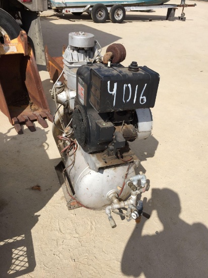 AIR COMPRESSOR