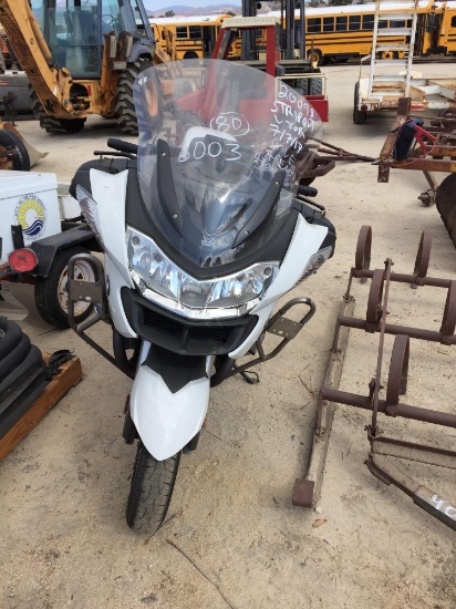 2013 BMW MC