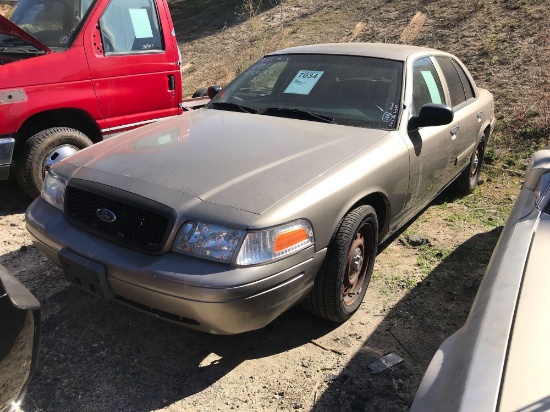 DEALERS/DISMANTLERS ONLY - 2009 FORD CROWN VIC