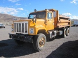 2001 INTL 2574 DUMP