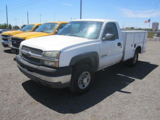 2003 CHEV 2500HD UTILITY