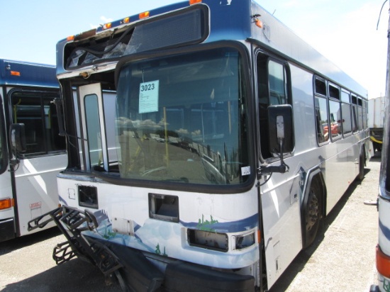 2005 GILLIG BUS