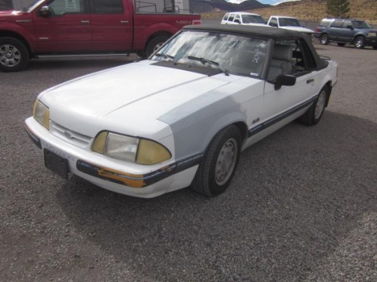 1988 FORD MUSTANG LX