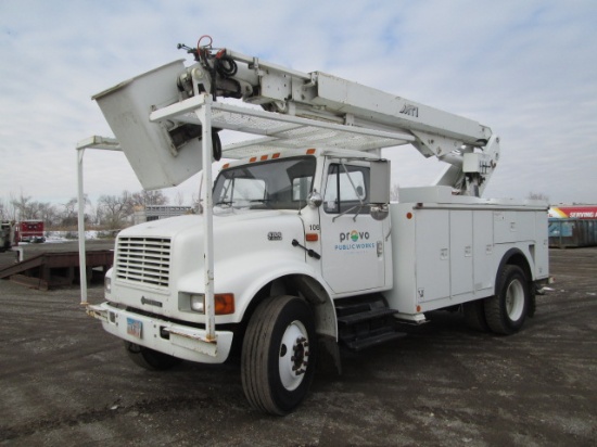 2001 INTL 4700 BUCKET TRK