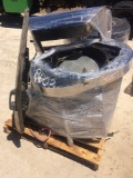 PALLET OF MISC TRUCK PARTS