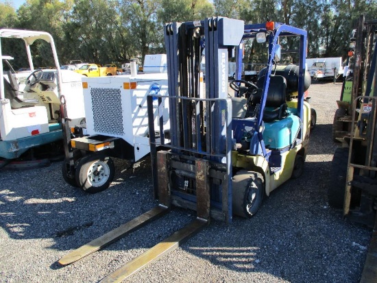 KOMATSU FG30SHT-12 FORKLIFT