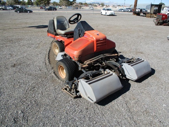 2002 JACOBSEN TRI KING MOWER