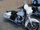 2014 HARLEY POLICE