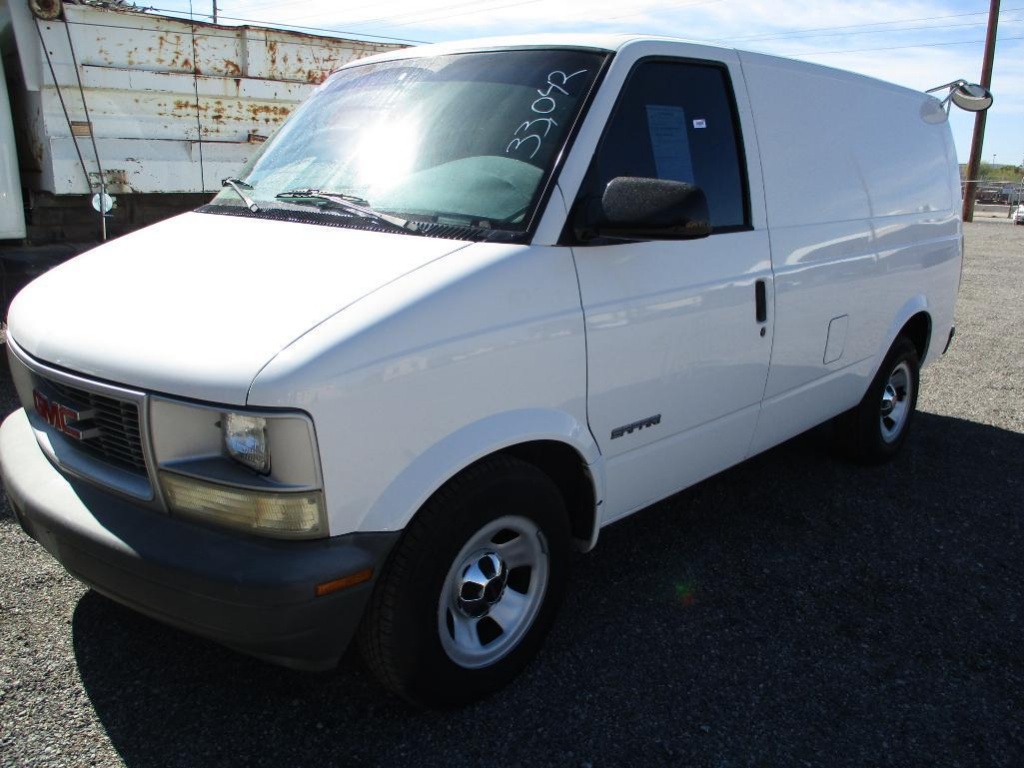 2001 gmc safari cargo van