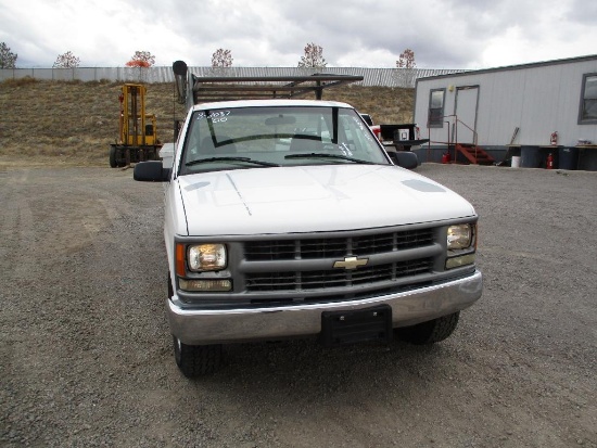 2000 CHEV 2500 UTILITY