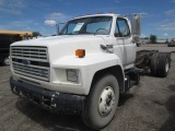 1992 FORD F800 CAB & CHAS