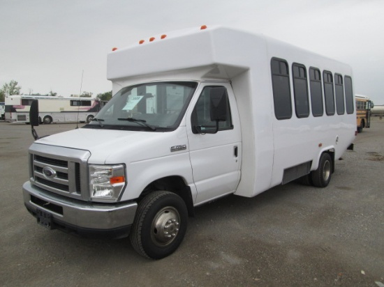 2009 FORD E450 SHUTTLE BS