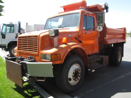 2001 INTL 4900 DUMP