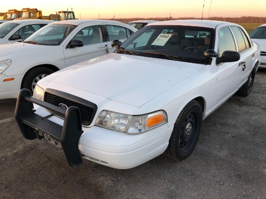 2010 FORD CROWN VIC