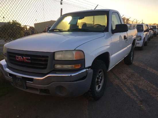 2004 GMC SIERRA 4X4