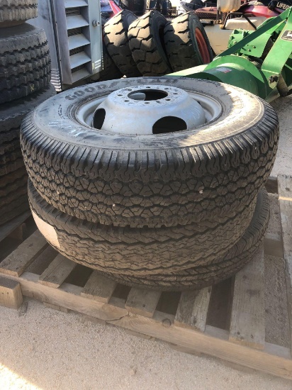 PALLET OF TIRES