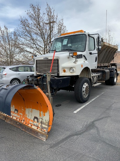 2009 FREIGHTLINER M2 HOOK TRK 4X4