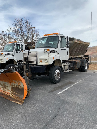 2009 FREIGHTLINER M2 HOOK TRK 4X4