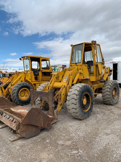 1972 CAT 930 LOADER