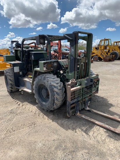 MILITARY FORKLIFT