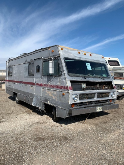 1976 FLEETWOOD MOTORHOME