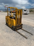 ALLIS CHALMERS FORKLIFT