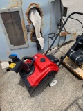 TORO SNOWBLOWER