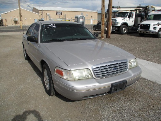 2005 FORD CROWN VIC