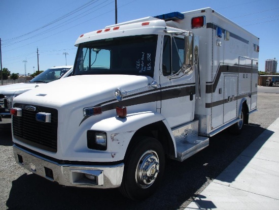 2004 FREIGHTLINER FL50 ABULANCE