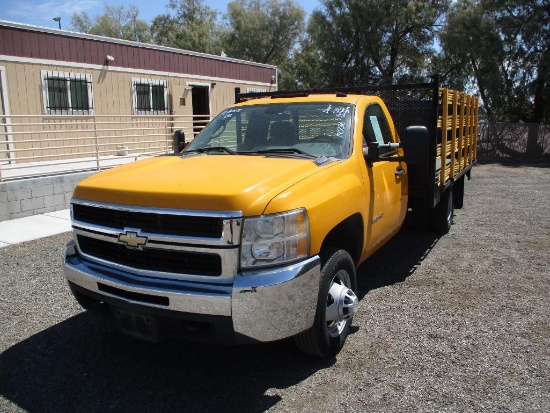 2008 CHEV 3500HD STAKEBED