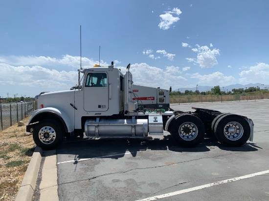 2000 FREIGHTLINER CONVENTIONAL