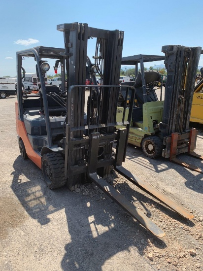 TOYOTA FORKLIFT