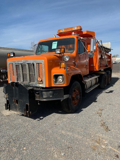 1999 INTL 2674 DUMP