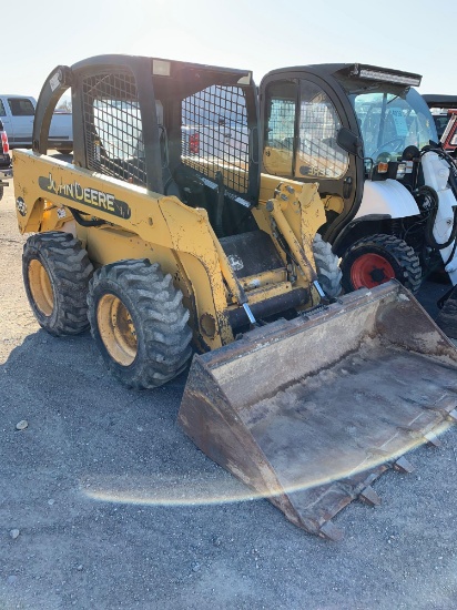 JOHN DEERE 250 SKIDSTEER