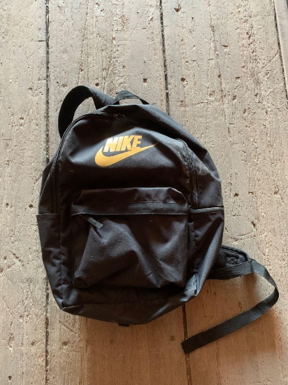 NIKE BACK PACK TAXABLE