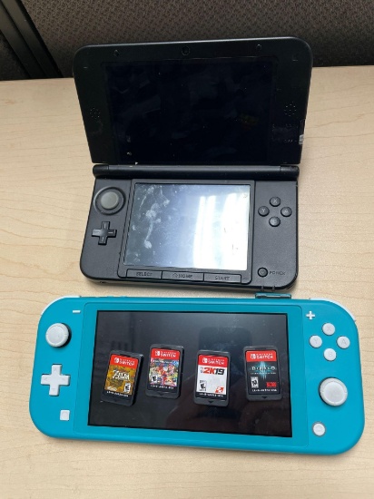 NINTENDO SWITCH LITE W/ 4 GAMES AND 3DSXL