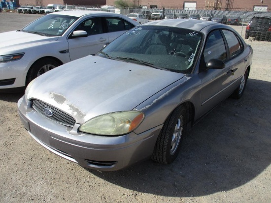 2006 FORD TAURES SE