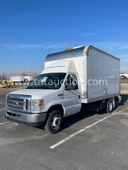 2011 FORD E450 BOX TRUCK